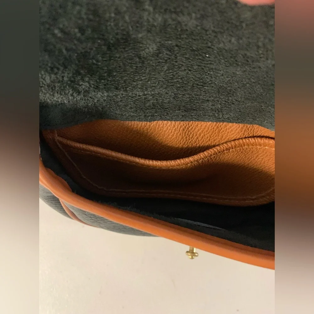 Dooney & Bourke VTG Cavalry Leather Mini Belt Bag /Crossbody Bag Black Brown AWL - Picture 10 of 10